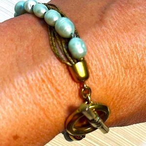 Vintage Pearl and gold chain bracelet